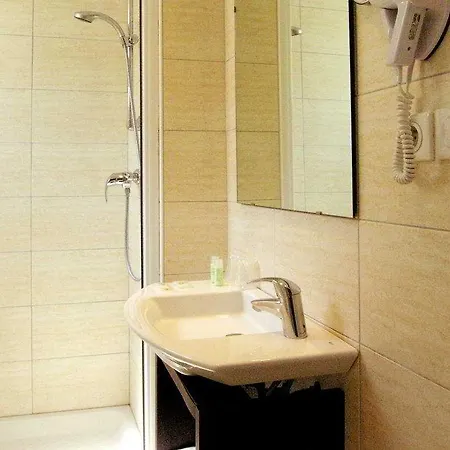 מלון Helgon - Pyrenees