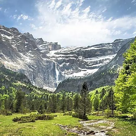Helgon - Pyrénées Lourdes
