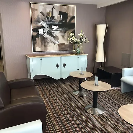 Helgon - Pyrenees Hotel
