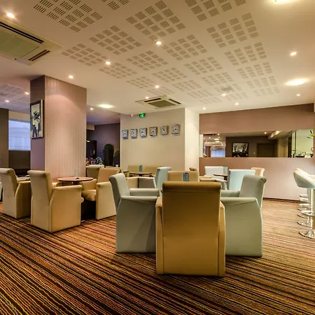 Helgon - Pyrénées Hotel Lourdes